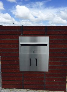 Letterbox_Front_Opening-550x750