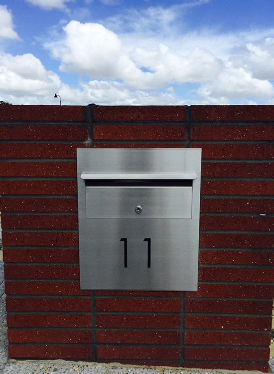 Letterbox_Front_Opening-550x750