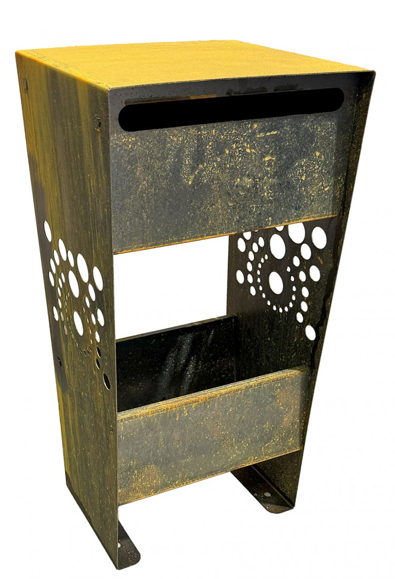 Rustina Letterbox